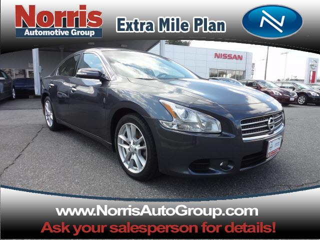 Photo of 2009 Nissan Maxima