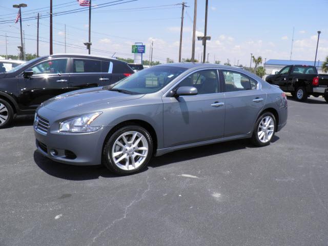 Photo of 2009 Nissan Maxima