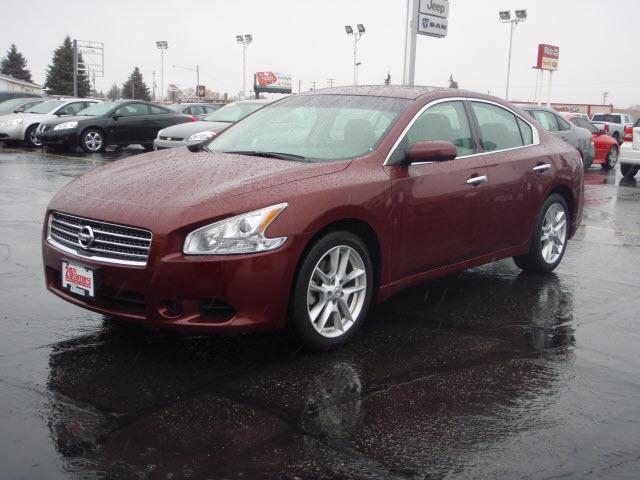 Photo of 2010 Nissan Maxima