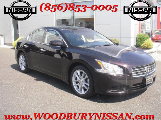 Photo of 2010 Nissan Maxima