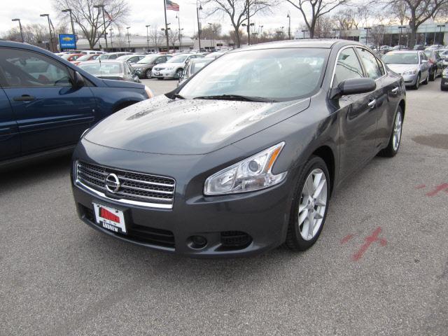 Photo of 2011 Nissan Maxima