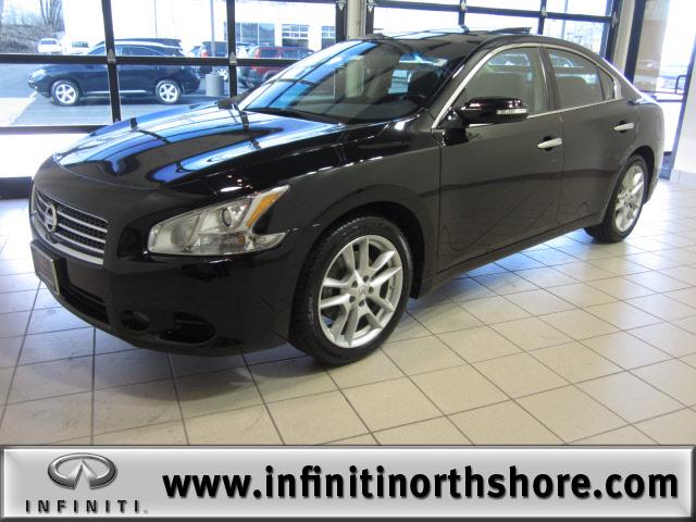 Photo of 2010 Nissan Maxima