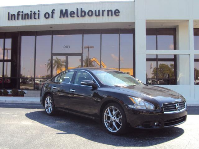 Photo of 2011 Nissan Maxima