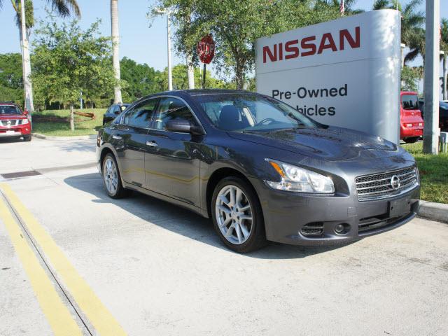 Photo of 2011 Nissan Maxima