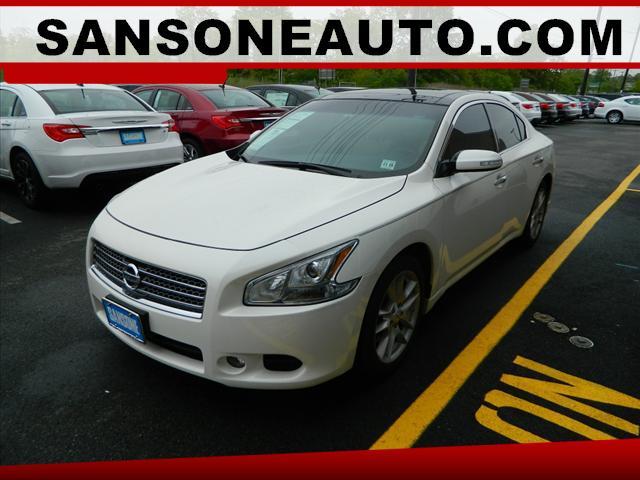 Photo of 2011 Nissan Maxima