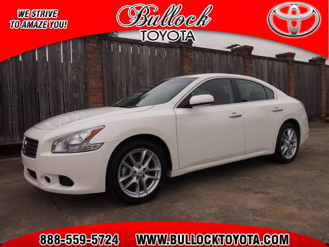 Photo of 2011 Nissan Maxima