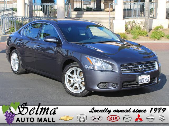 Photo of 2011 Nissan Maxima