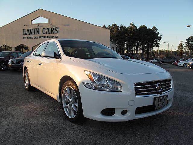 Photo of 2011 Nissan Maxima