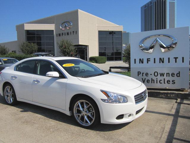 Photo of 2010 Nissan Maxima