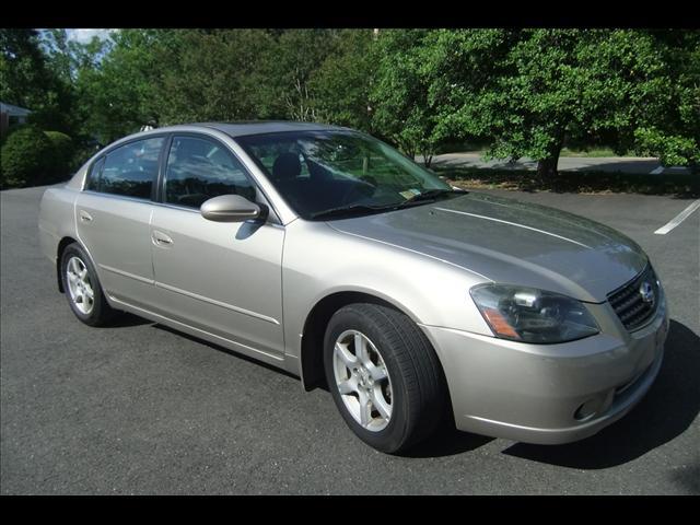 Photo of 2005 Nissan Altima