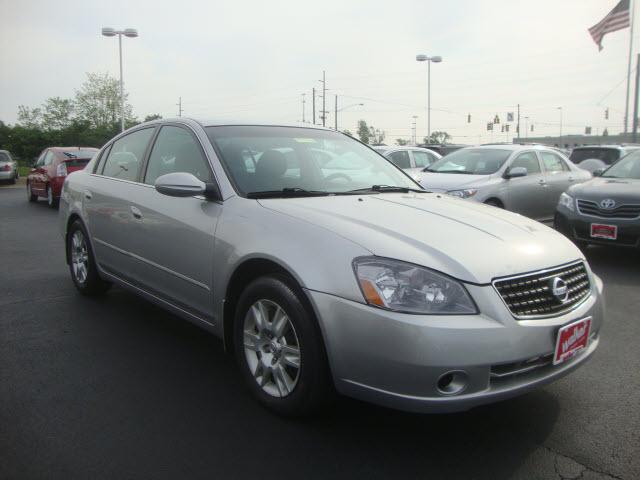 Photo of 2005 Nissan Altima