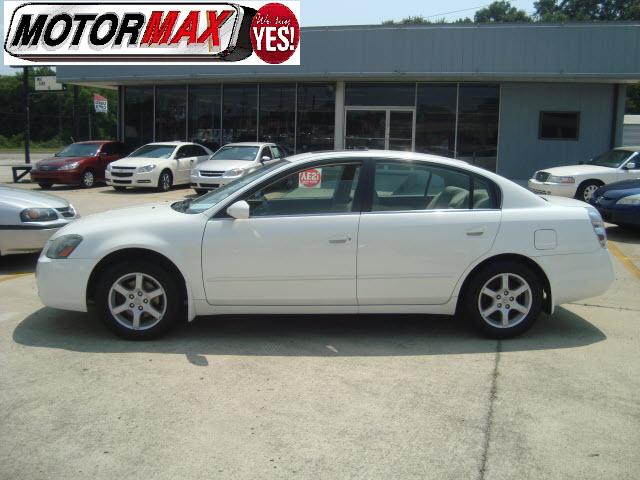 Photo of 2005 Nissan Altima
