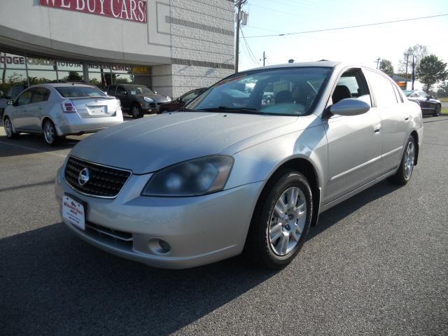 Photo of 2005 Nissan Altima