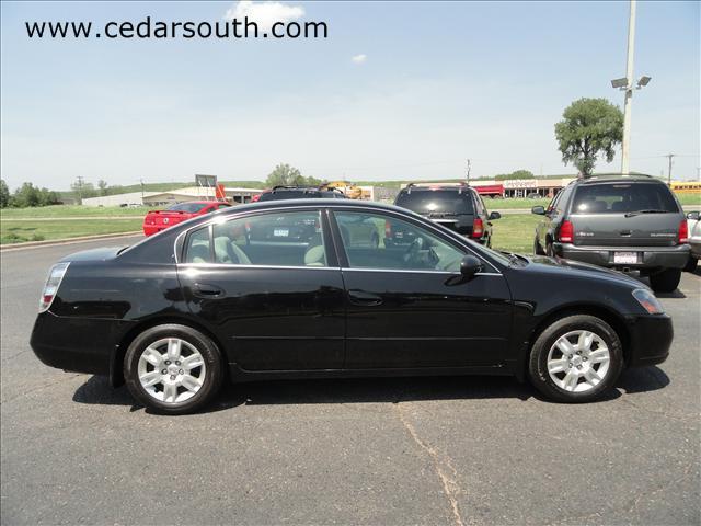 Photo of 2005 Nissan Altima