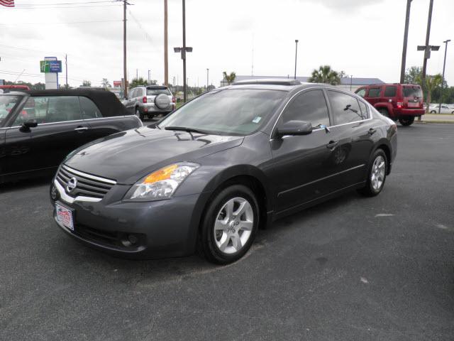 Photo of 2009 Nissan Altima