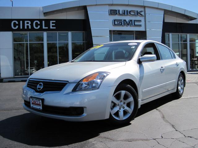 Photo of 2009 Nissan Altima