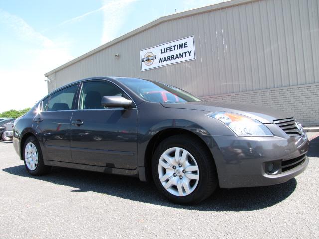 Photo of 2009 Nissan Altima
