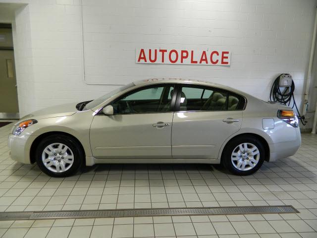 Photo of 2009 Nissan Altima