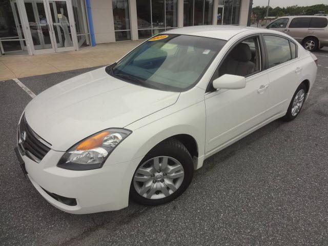 Photo of 2009 Nissan Altima