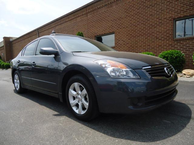Photo of 2009 Nissan Altima