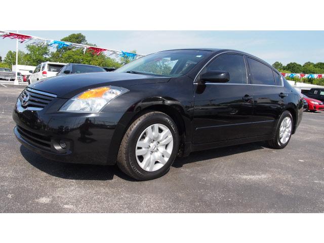 Photo of 2009 Nissan Altima