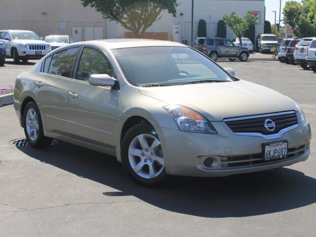 Photo of 2009 Nissan Altima