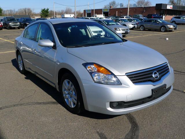 Photo of 2009 Nissan Altima