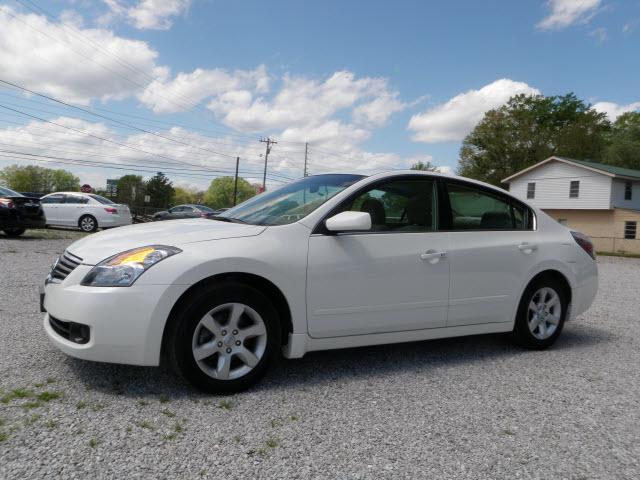 Photo of 2009 Nissan Altima