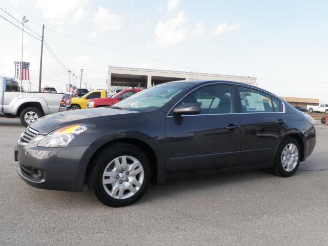 Photo of 2009 Nissan Altima