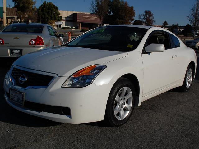 Photo of 2009 Nissan Altima