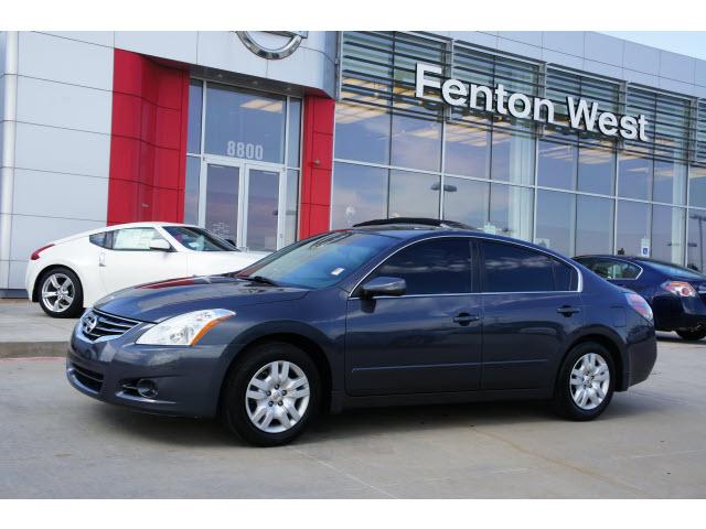 Photo of 2010 Nissan Altima