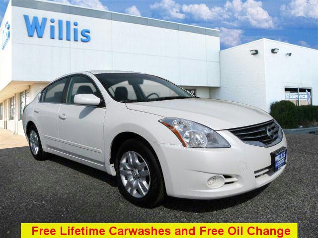 Photo of 2011 Nissan Altima