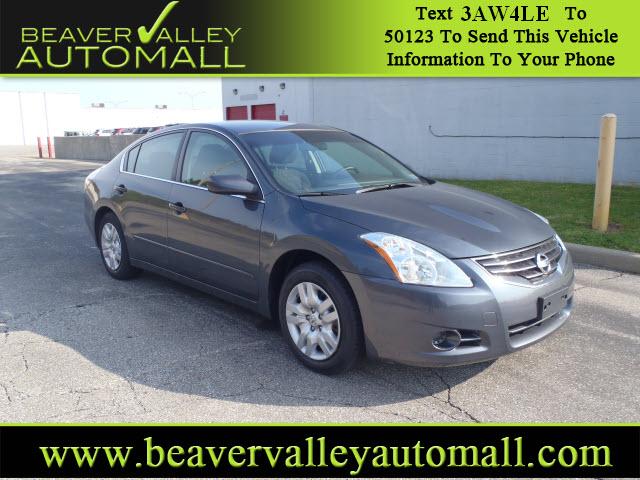 Photo of 2011 Nissan Altima