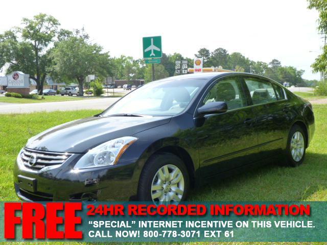 Photo of 2011 Nissan Altima