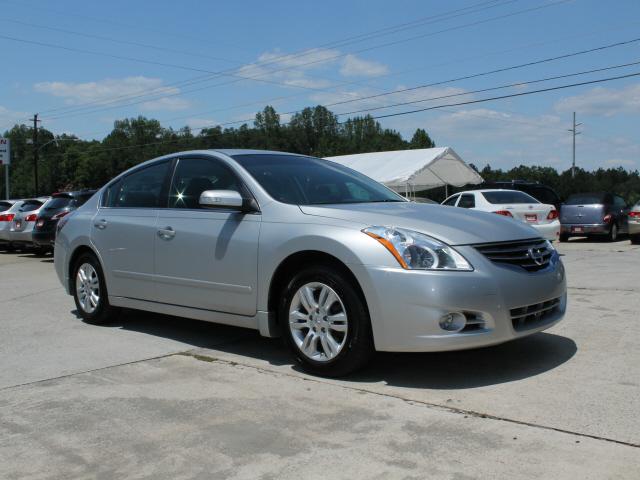 Photo of 2010 Nissan Altima
