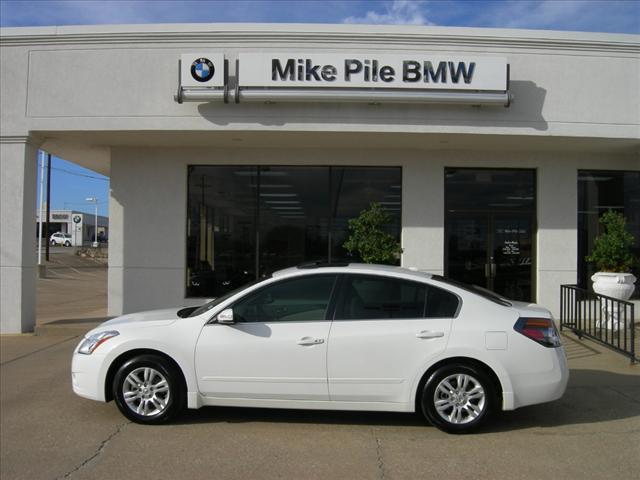Photo of 2012 Nissan Altima