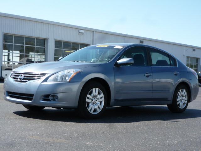 Photo of 2010 Nissan Altima