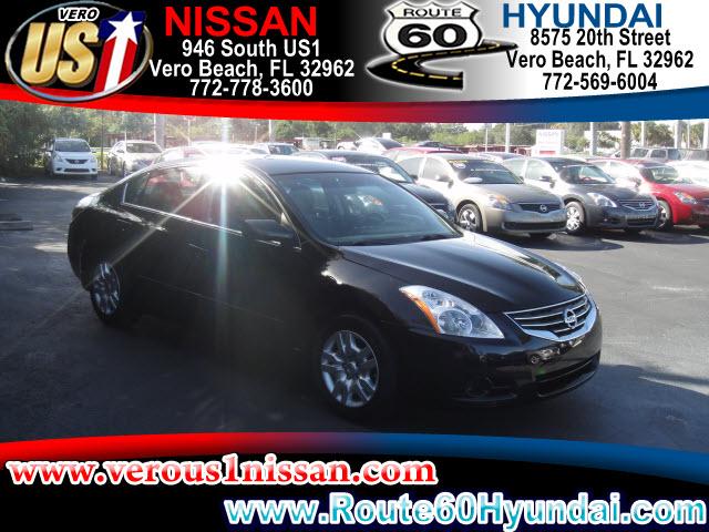 Photo of 2011 Nissan Altima