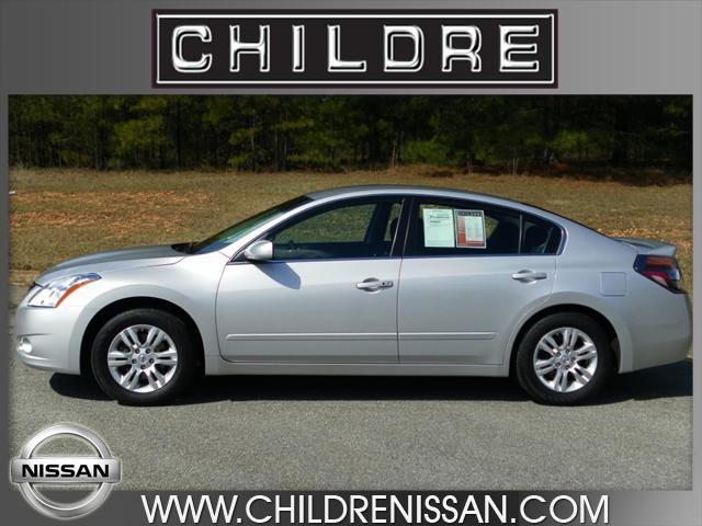 Photo of 2011 Nissan Altima