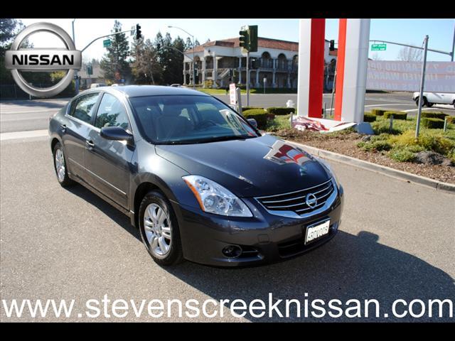 Photo of 2011 Nissan Altima