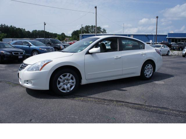 Photo of 2010 Nissan Altima