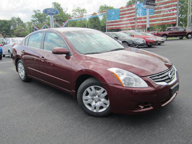 Photo of 2010 Nissan Altima