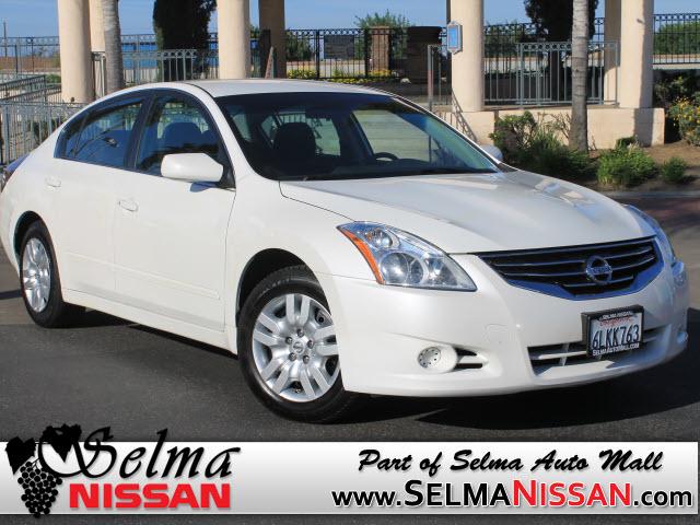 Photo of 2010 Nissan Altima