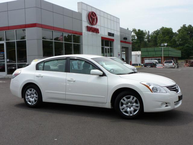 Photo of 2010 Nissan Altima