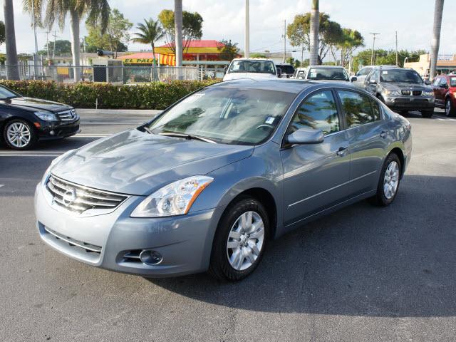 Photo of 2011 Nissan Altima