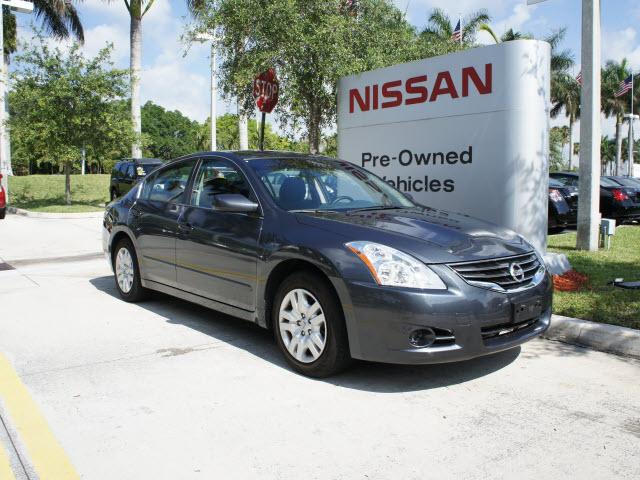 Photo of 2011 Nissan Altima
