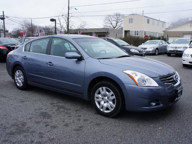 Photo of 2011 Nissan Altima