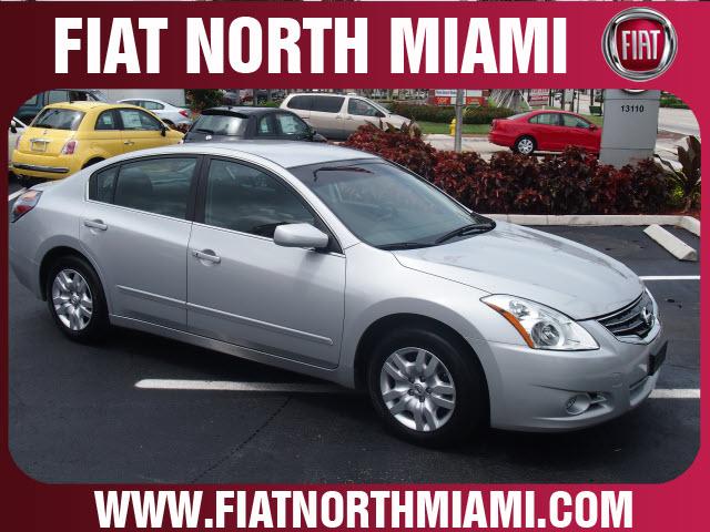 Photo of 2011 Nissan Altima