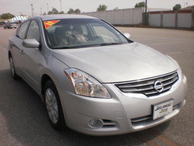 Photo of 2011 Nissan Altima