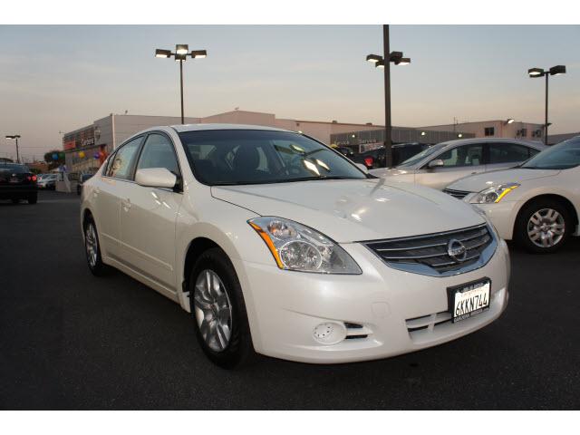 Photo of 2010 Nissan Altima